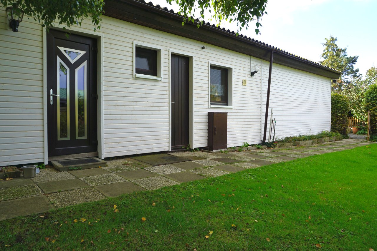 PREISREZUZIERUNG! Sonniges Wochenendhaus mit neuer Holzfassade in Hohenfelde an der Ostsee