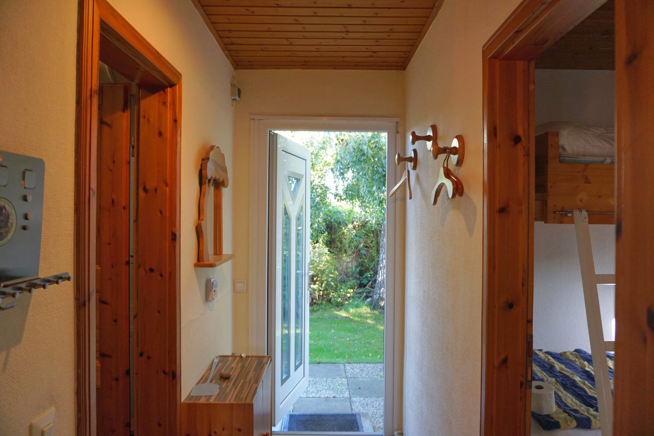 PREISREZUZIERUNG! Sonniges Wochenendhaus mit neuer Holzfassade in Hohenfelde an der Ostsee