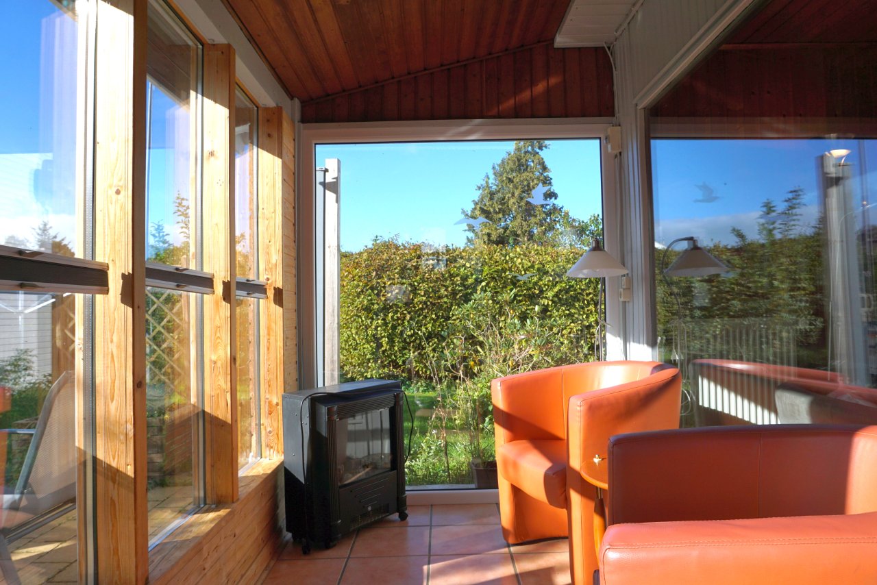 PREISREZUZIERUNG! Sonniges Wochenendhaus mit neuer Holzfassade in Hohenfelde an der Ostsee