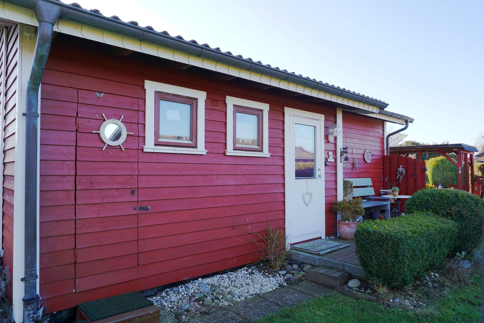 Ostseenah & skandinavisch: Schwedenhaus in Hohenfelde