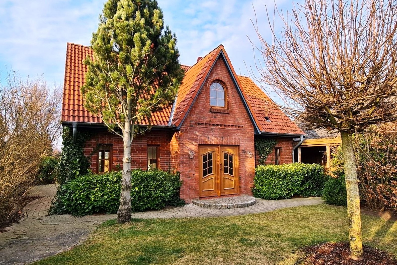 Friesenhaus mit Einliegerwohnung in Wankendorf - Feldrandlage, ruhig gelegen