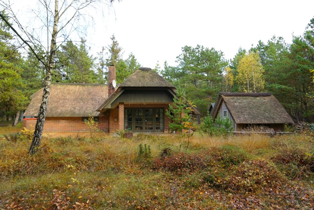 Haus Rückseitze m. 2 Schuppen Haus Rückseitze m. 2 Schuppen