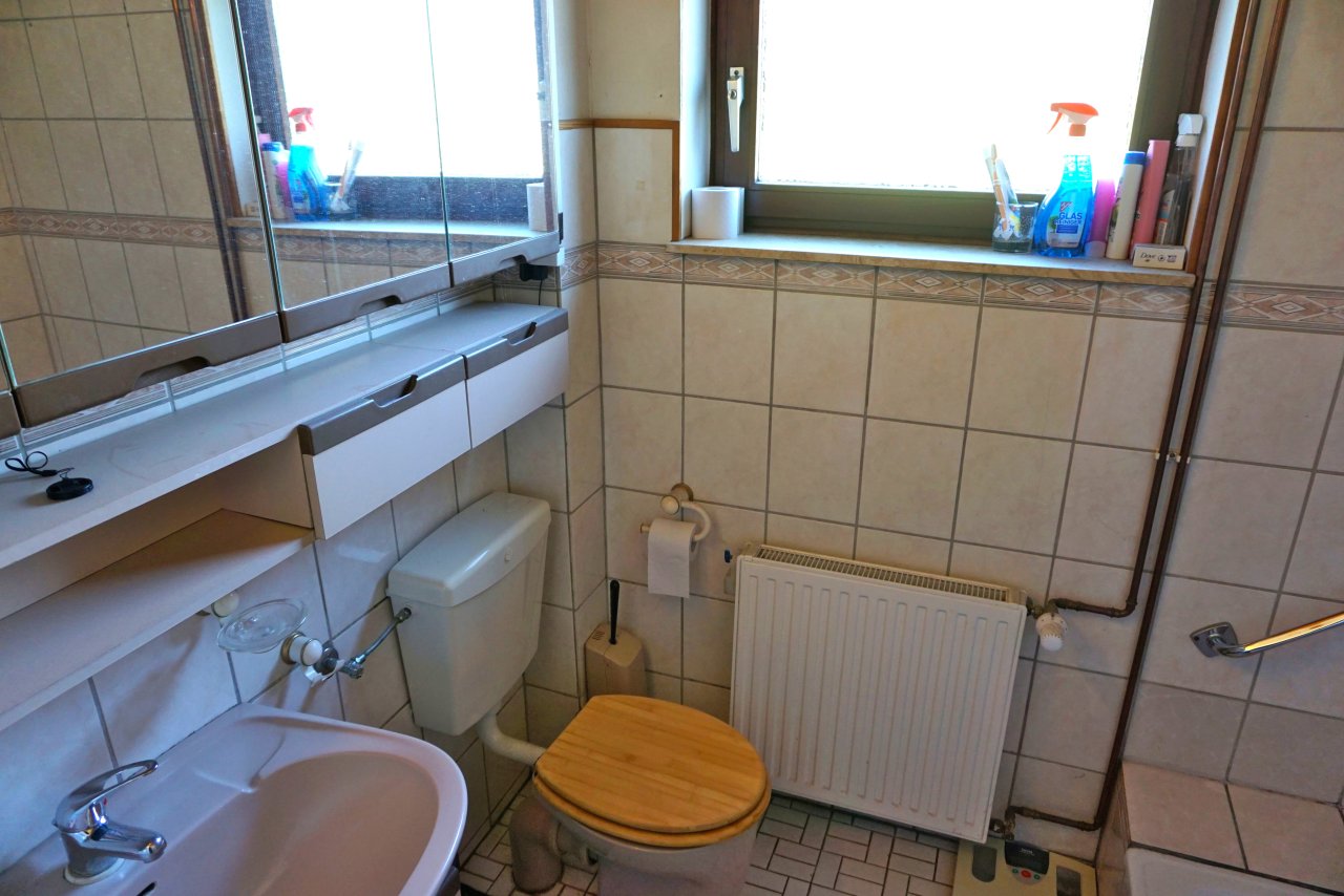 Badezimmer EG