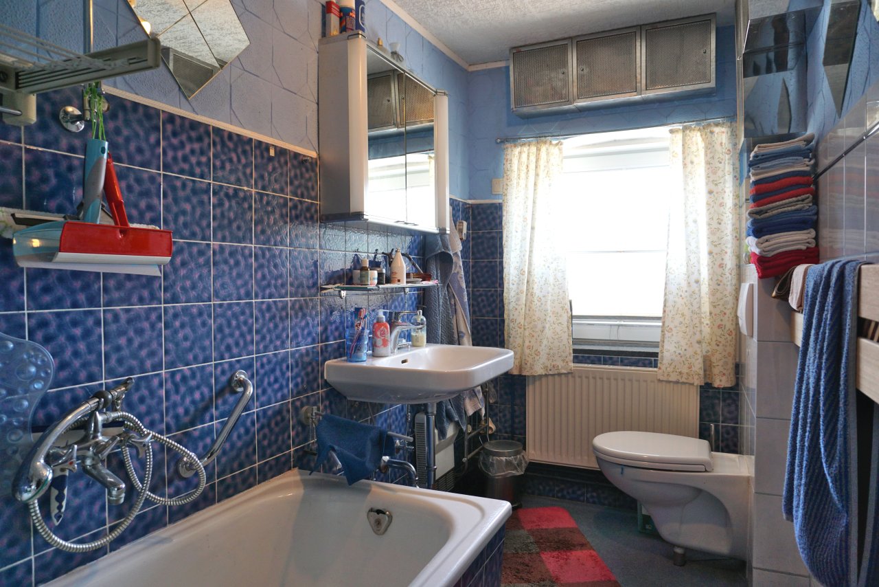 Badezimmer EG