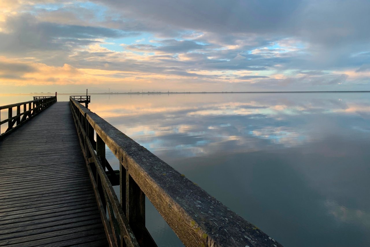 Blick von Husum auf Nordstrand Blick von Husum auf Nordstrand