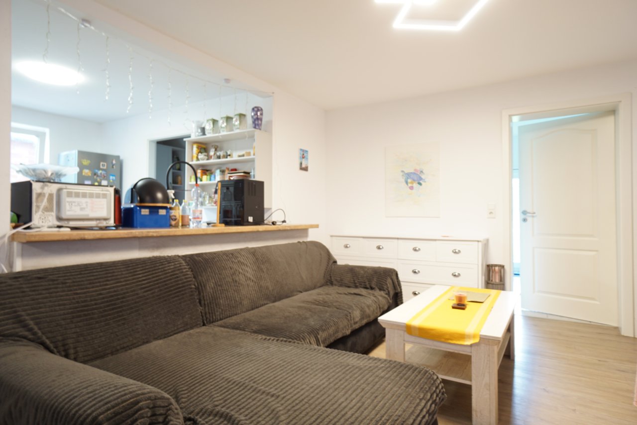 Wohnzimmer mit offener Küche EG Wohnzimmer mit offener Küche EG