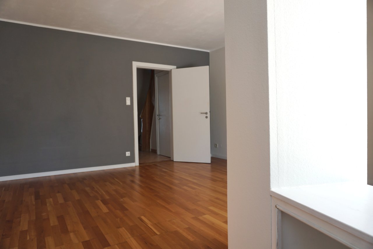 EG Wohnzimmer Flur EG Wohnzimmer Flur