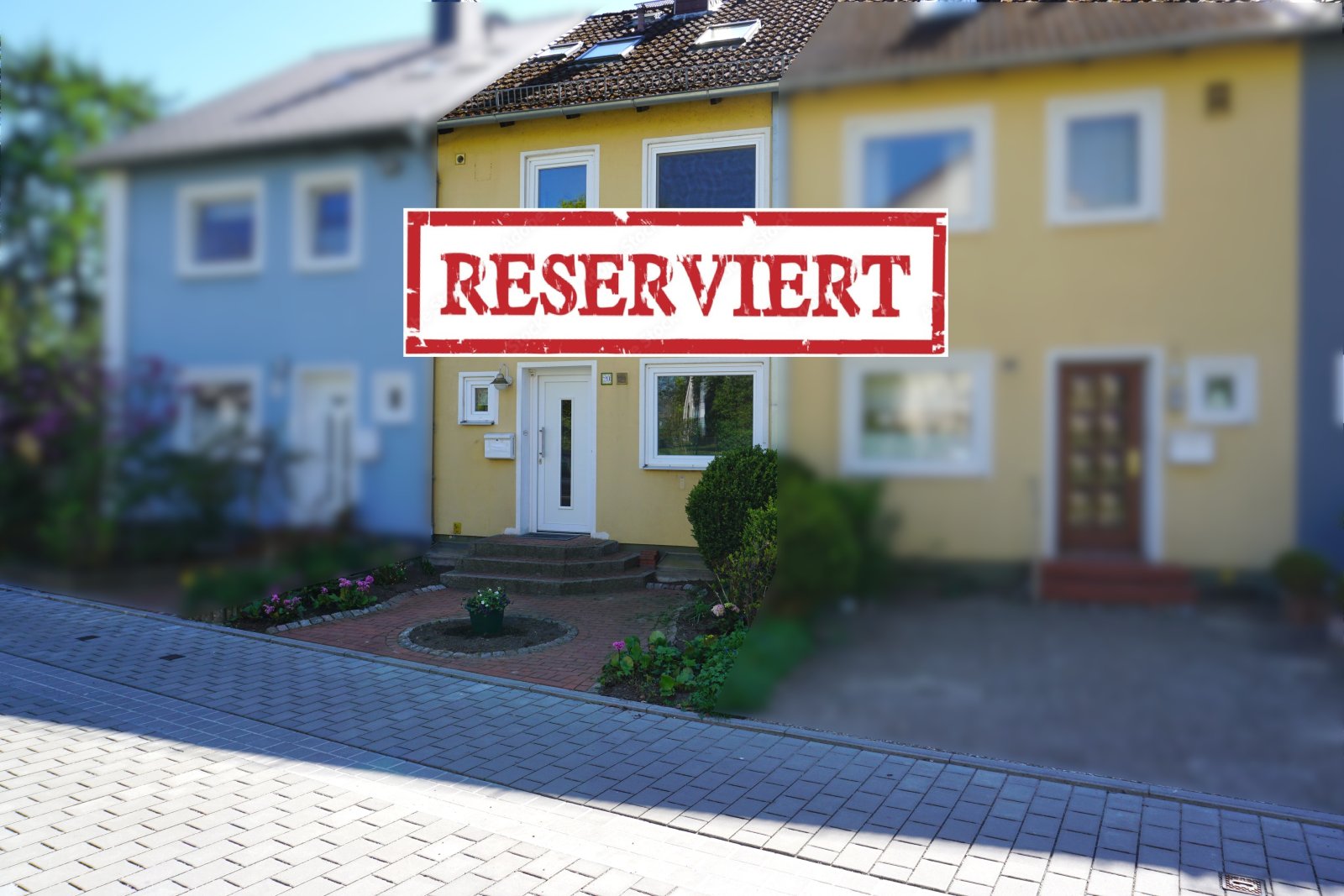 Hausansicht Vorderseite reserviert Hausansicht Vorderseite reserviert