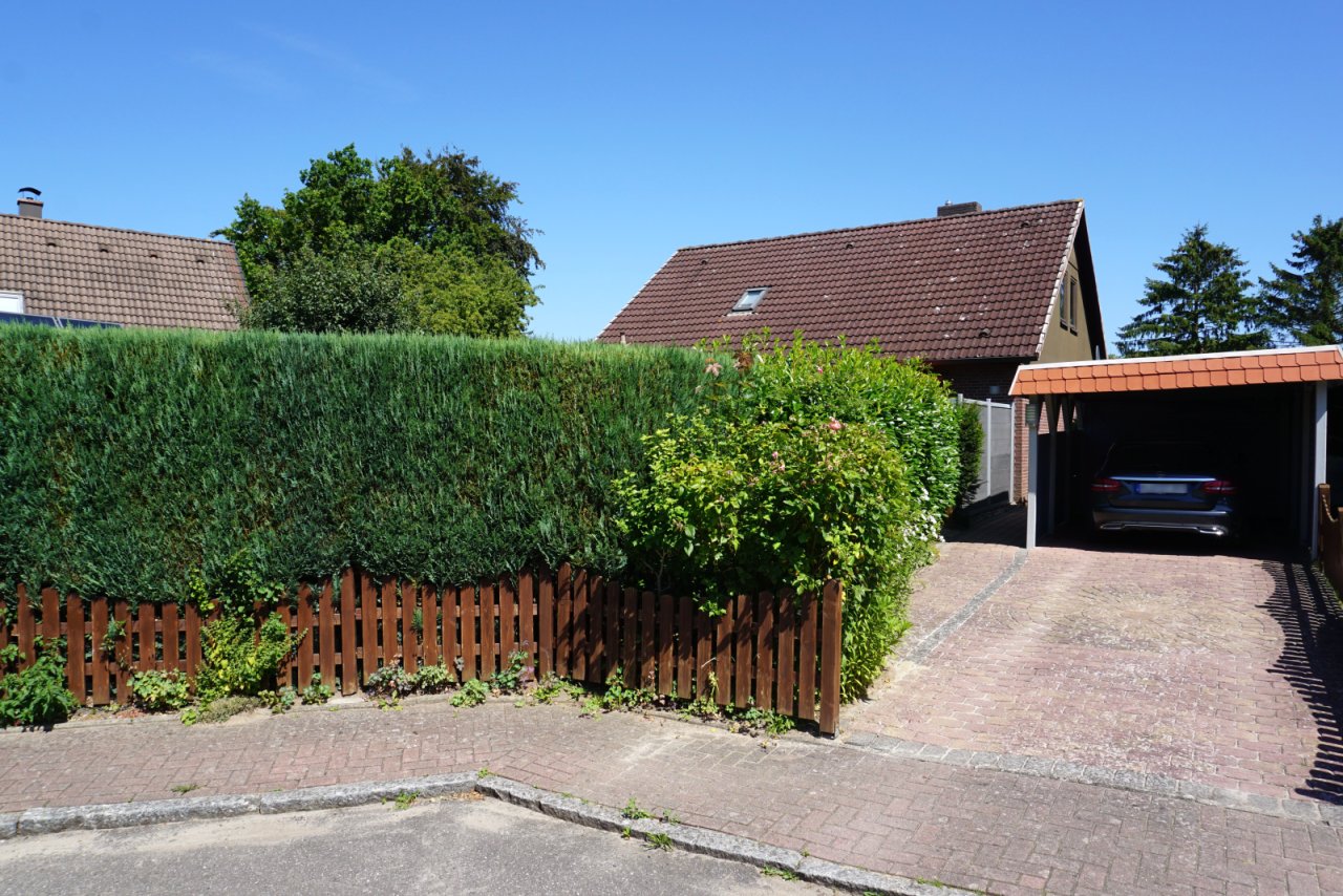 Hausansicht Carport Hausansicht Carport