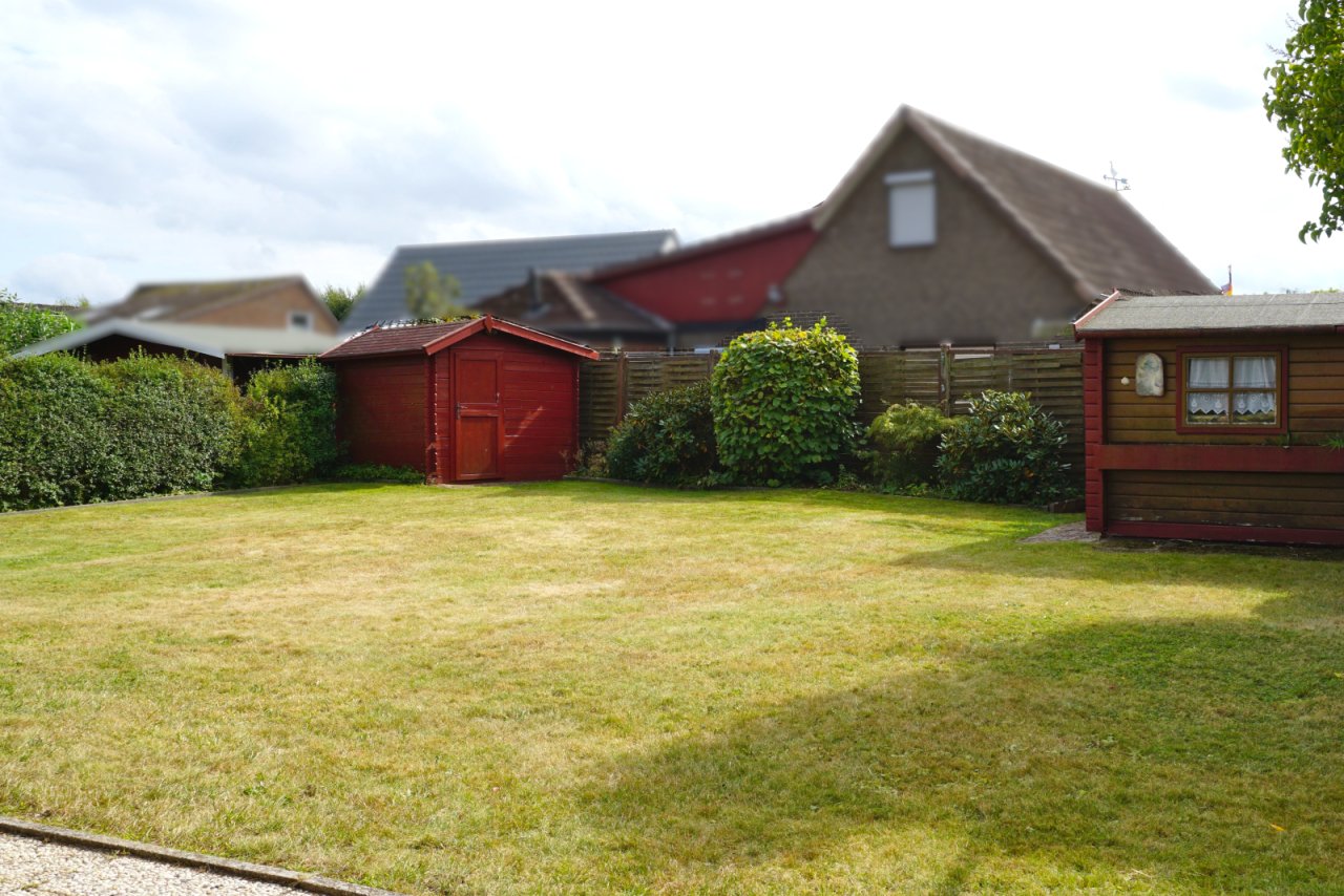 Garten mit Schuppen