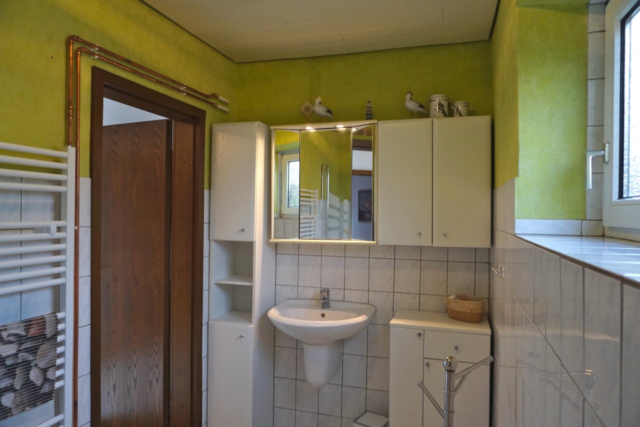 EG Badezimmer Flurbereich EG Badezimmer Flurbereich