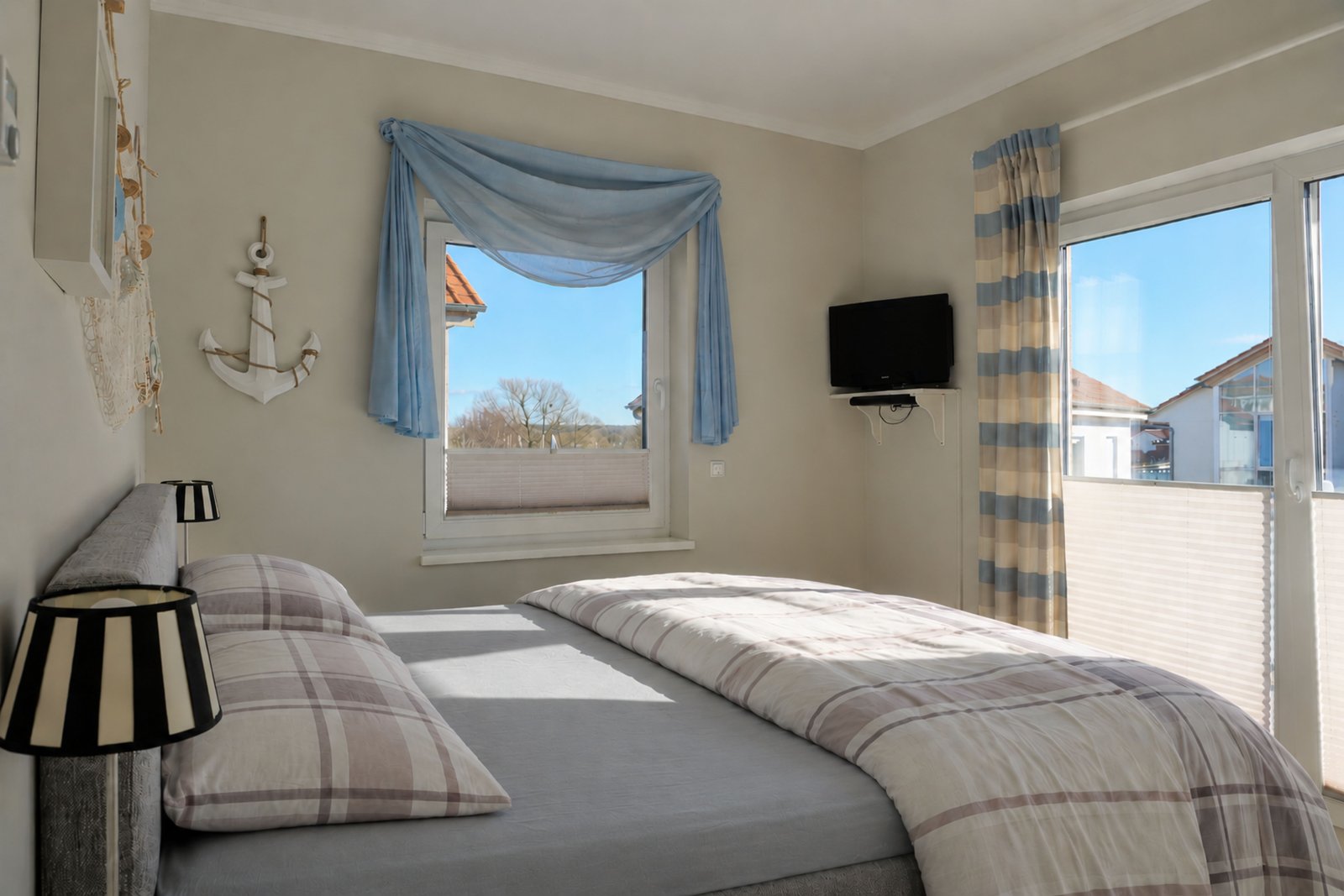 Schlafzimmer1 Zugang Dachterrasse